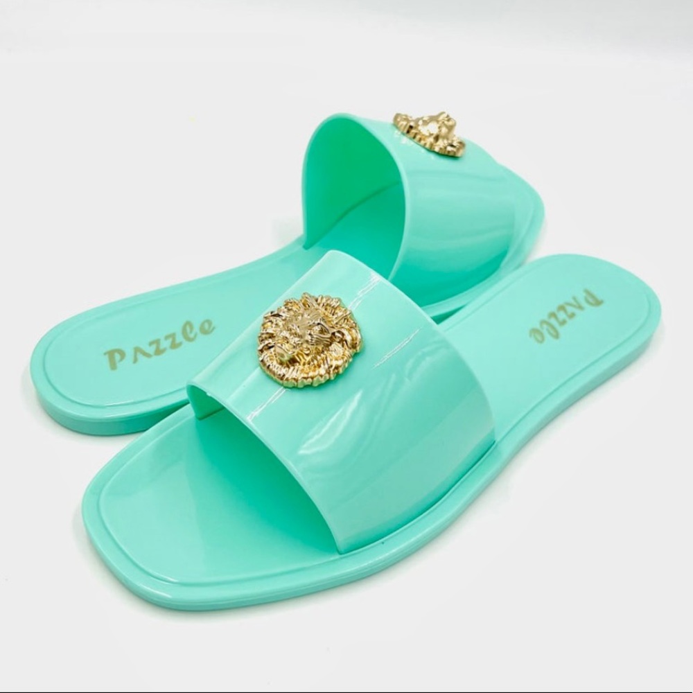 Pazzle Aqua Sandal Size 8 with Gold Lioness Medallion on the top strap